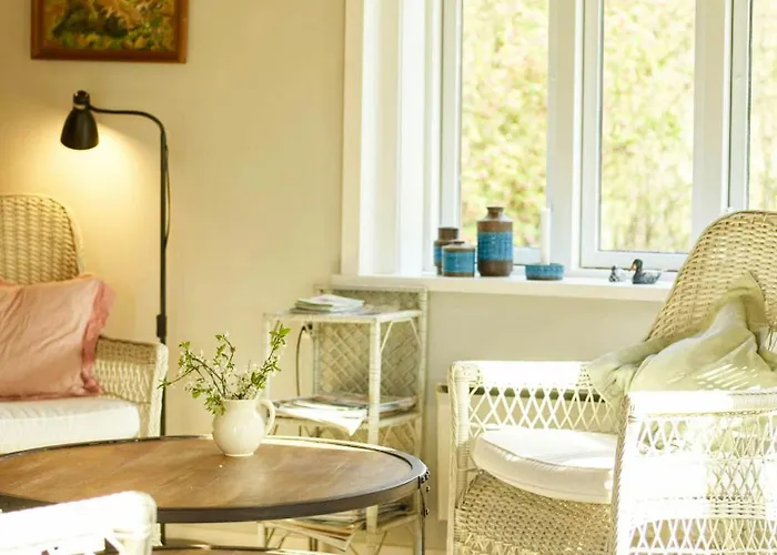 Historic House On Natural Plot In Сasa de vacaciones *